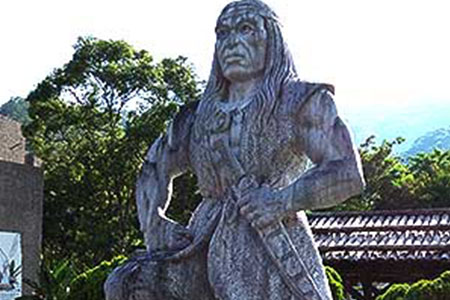 拉瑪達星星紀念雕像